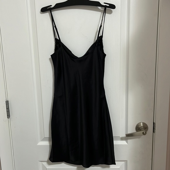 Wilfred Dress - Picture 3 of 14